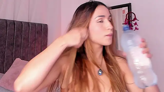 Tefy-Rose online show from 11.19.25