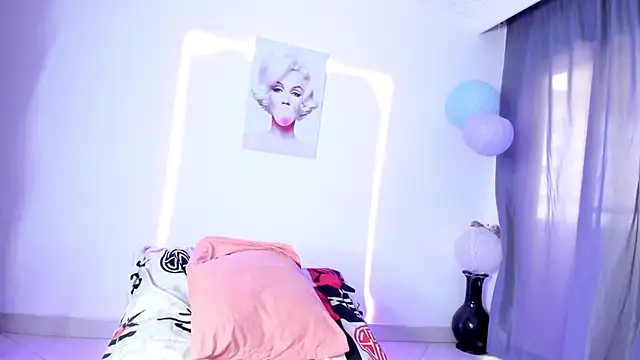 sweet cinamon online show from 10.19.25