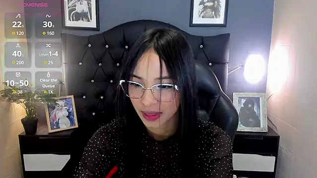 Lissandra 18 online show from 11.04.25