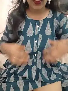 Snapshot of priya_00143 chatting on 06.20.26 priya 00143 online show from 06.20.26