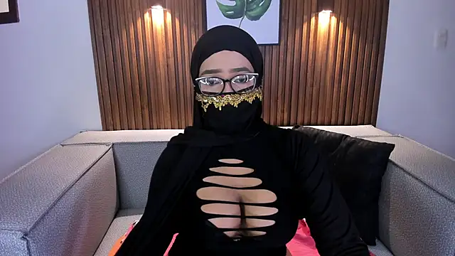 Sasha Anaan online show from 03.17.25