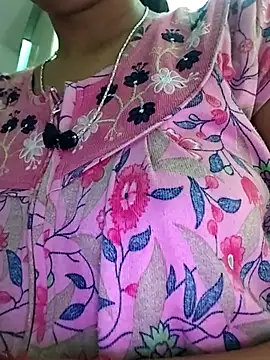 Hotty-Nidhi online show from 03.04.26