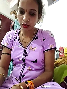 Hotty-Nidhi online show from 05.16.26