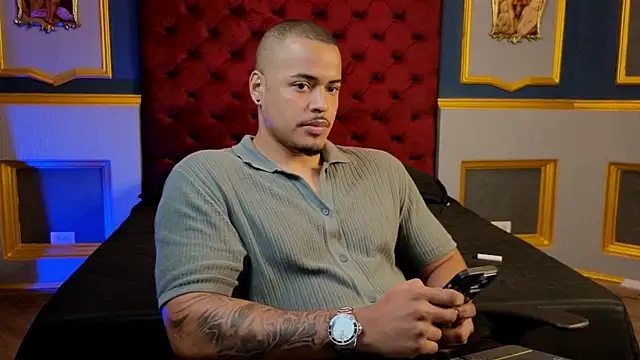 Snapshot of AshtonnSummer chatting on 03.22.25 AshtonnSummer online show from 03.22.25