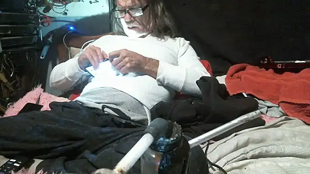 Snapshot of hahard1onestill chatting on 02.03.26 hahard1onestill online show from 02.03.26