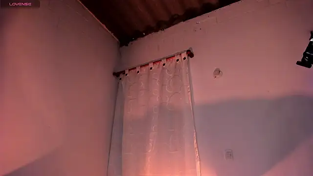 adara evanss online show from 04.25.26
