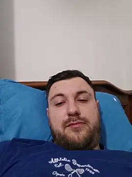 Snapshot of hugedickedd chatting on 02.15.26 hugedickedd online show from 02.15.26