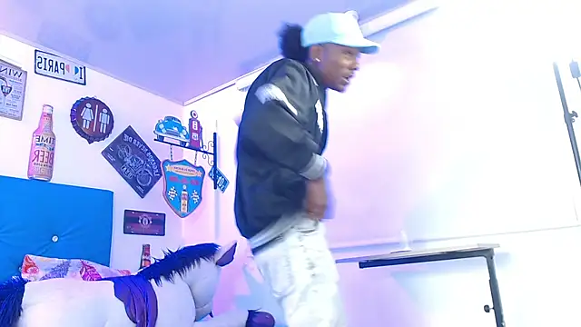 Snapshot of lili_roussi chatting on 03.26.26 lili roussi online show from 03.26.26