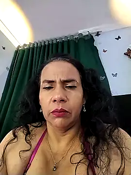 AlexaNovoa  online show from 11.19.25