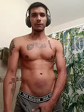 Snapshot of HazelEyedJay420 chatting on 03.08.26 HazelEyedJay420 online show from 03.08.26