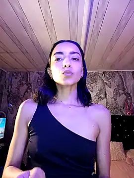 Snapshot of AshleyVega01 chatting on 03.18.25 AshleyVega01 online show from 03.18.25