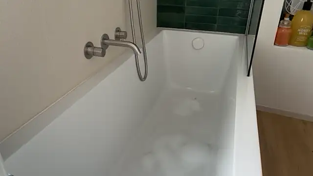 Snapshot of JOREDDs chatting on 03.08.26 JOREDDs online show from 03.08.26