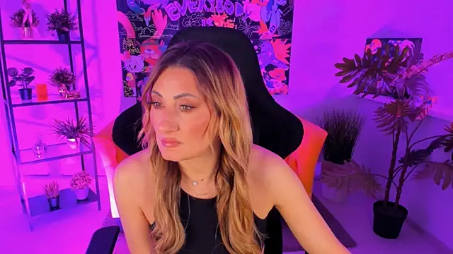 SarahAlluring online show from 03.22.25