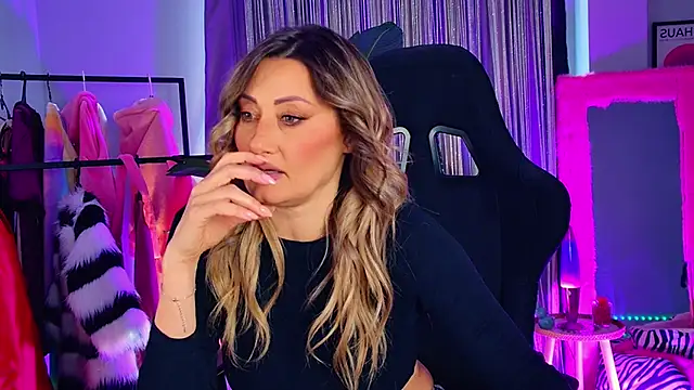 SarahAlluring online show from 05.02.26