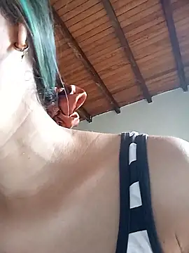 Snapshot of Sexi_girl29 chatting on 01.14.26 Sexi girl29 online show from 01.14.26