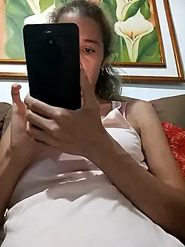 Snapshot of Sexi_girl29 chatting on 03.08.26 Sexi girl29 online show from 03.08.26