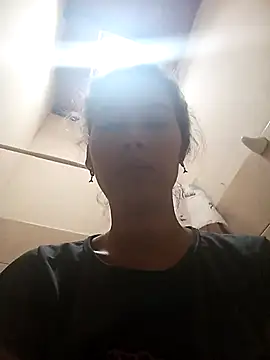 Snapshot of Sexi_girl29 chatting on 03.12.26 Sexi girl29 online show from 03.12.26