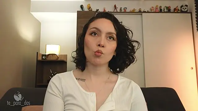 Snapshot of Te_para_2 chatting on 09.27.25 Te para 2 online show from 09.27.25