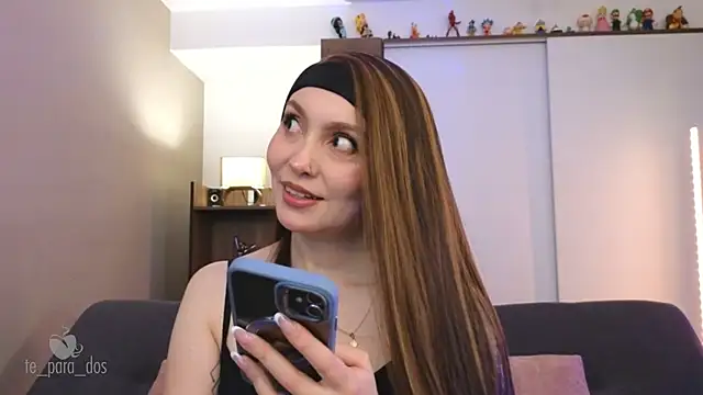 Snapshot of Te_para_2 chatting on 10.12.25 Te para 2 online show from 10.12.25