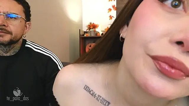 Snapshot of Te_para_2 chatting on 10.23.25 Te para 2 online show from 10.23.25