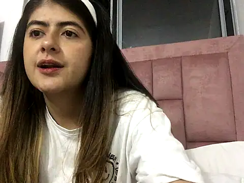 Snapshot of skyler1195 chatting on 11.24.25 skyler1195 online show from 11.24.25