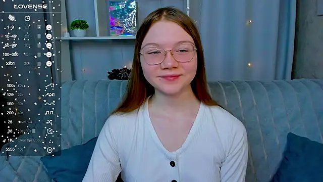 Snapshot of luv_tessa chatting on 01.09.26 luv tessa online show from 01.09.26