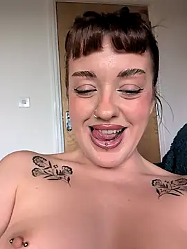 Petite Juicy Olive online show from 05.09.26