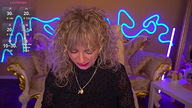 CandyLadyyy online show from 10.12.25