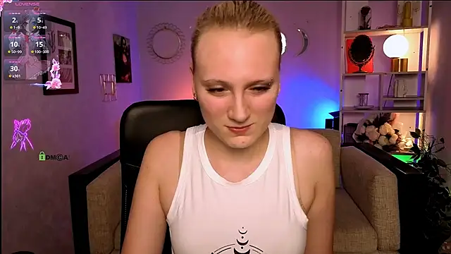 Snapshot of madam_uliis chatting on 06.27.26 madam uliis online show from 06.27.26