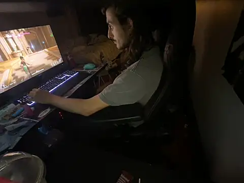 Snapshot of twink69Finger chatting on 11.03.25 twink69Finger online show from 11.03.25