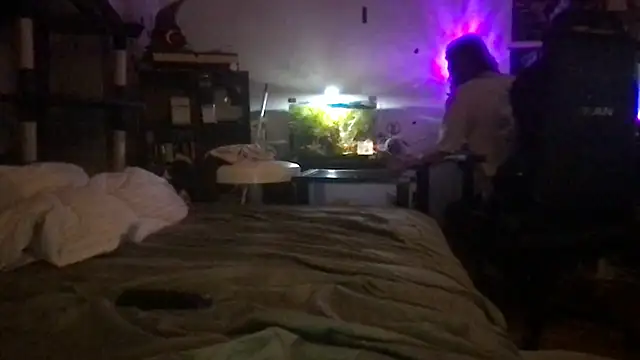 twink69Finger online show from 03.21.26