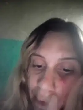 Snapshot of VictoriaLuxe chatting on 10.31.25 VictoriaLuxe online show from 10.31.25