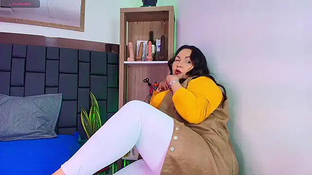 EllenaBoobs  online show from 06.10.26