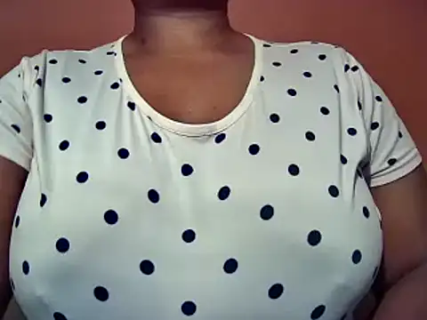 Snapshot of sexyamanda_ chatting on 12.26.24 sexyamanda  online show from 12.26.24