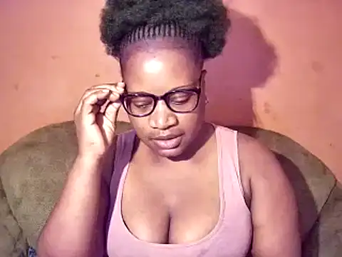 Snapshot of sexyamanda_ chatting on 03.15.25 sexyamanda  online show from 03.15.25