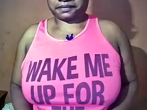 Snapshot of sexyamanda_ chatting on 10.17.25 sexyamanda  online show from 10.17.25