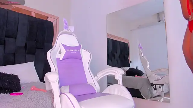 Daia Ortiz online show from 03.20.25