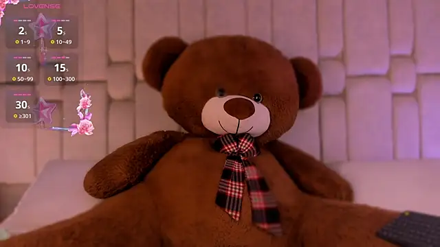 Daia Ortiz online show from 10.30.25