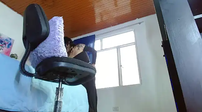 mia velvet1 online show from 03.14.25