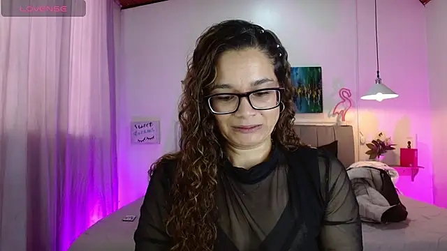 Rose Thompson1 online show from 04.20.26