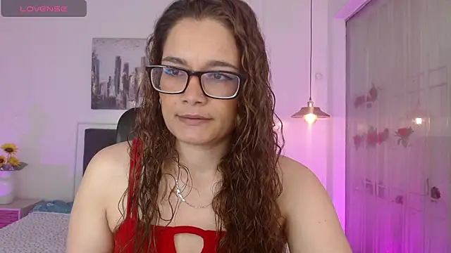 Rose Thompson1 online show from 05.06.26