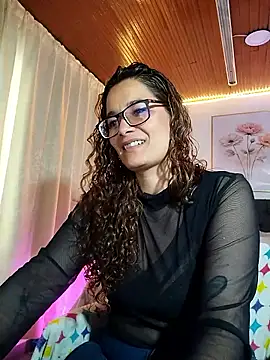 Rose Thompson1 online show from 05.30.26