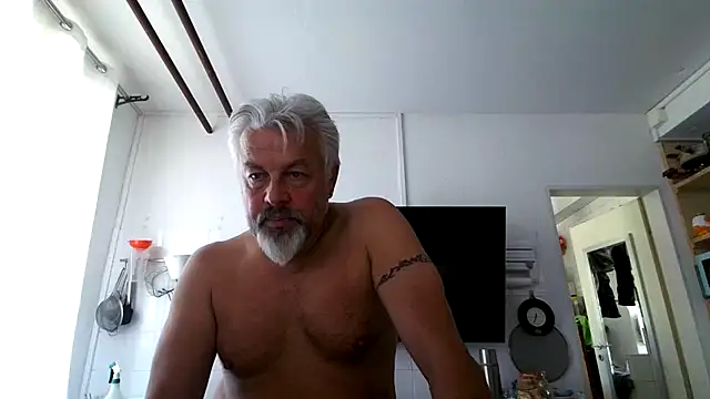 Berg Boy online show from 05.28.26