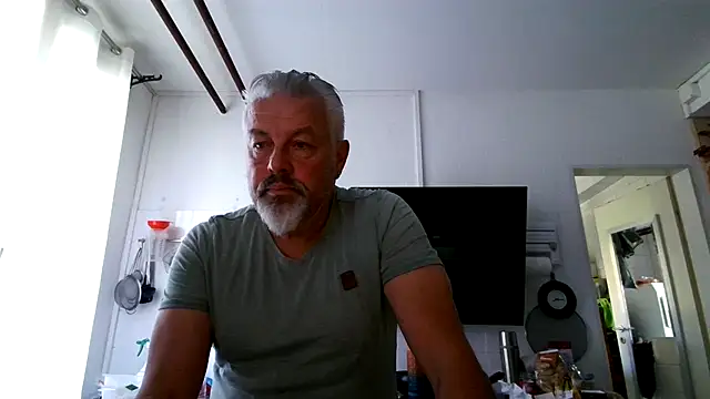 Berg Boy online show from 06.14.26