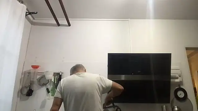 Berg Boy online show from 06.25.26