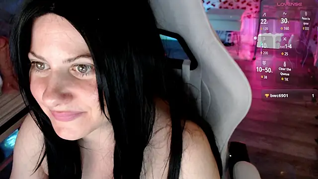 Snapshot of BellaStar84 chatting on 06.15.26 BellaStar84 online show from 06.15.26