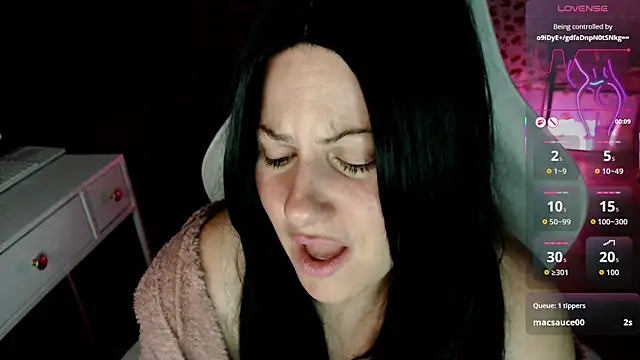 Snapshot of BellaStar84 chatting on 06.30.26 BellaStar84 online show from 06.30.26