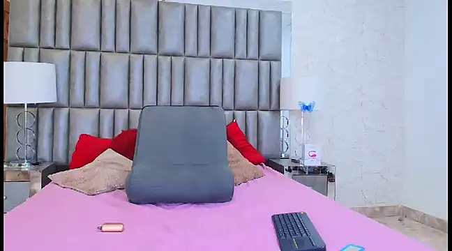 CamilaJohnston online show from 03.15.25