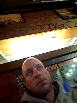 svenpfeifer online show from 03.14.25