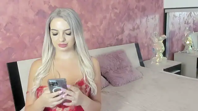 Snapshot of LesyaTouch chatting on 10.01.25 LesyaTouch online show from 10.01.25